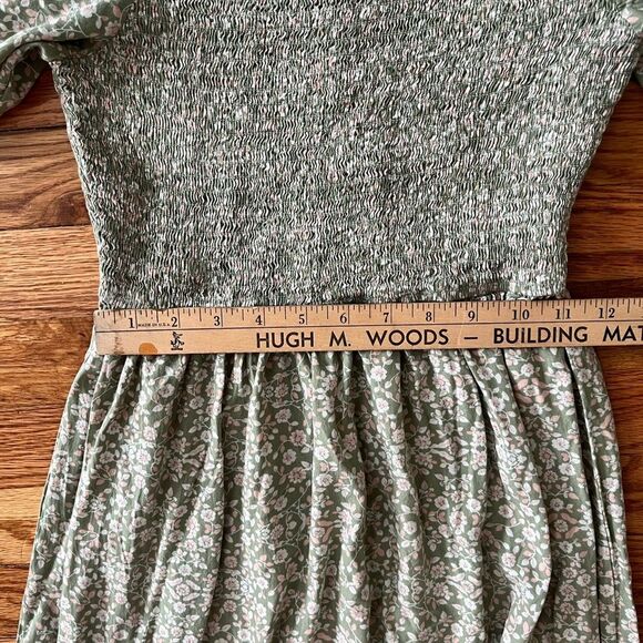 Floral Maxi Dress with Puff Sleeves - Picture 4 of 8